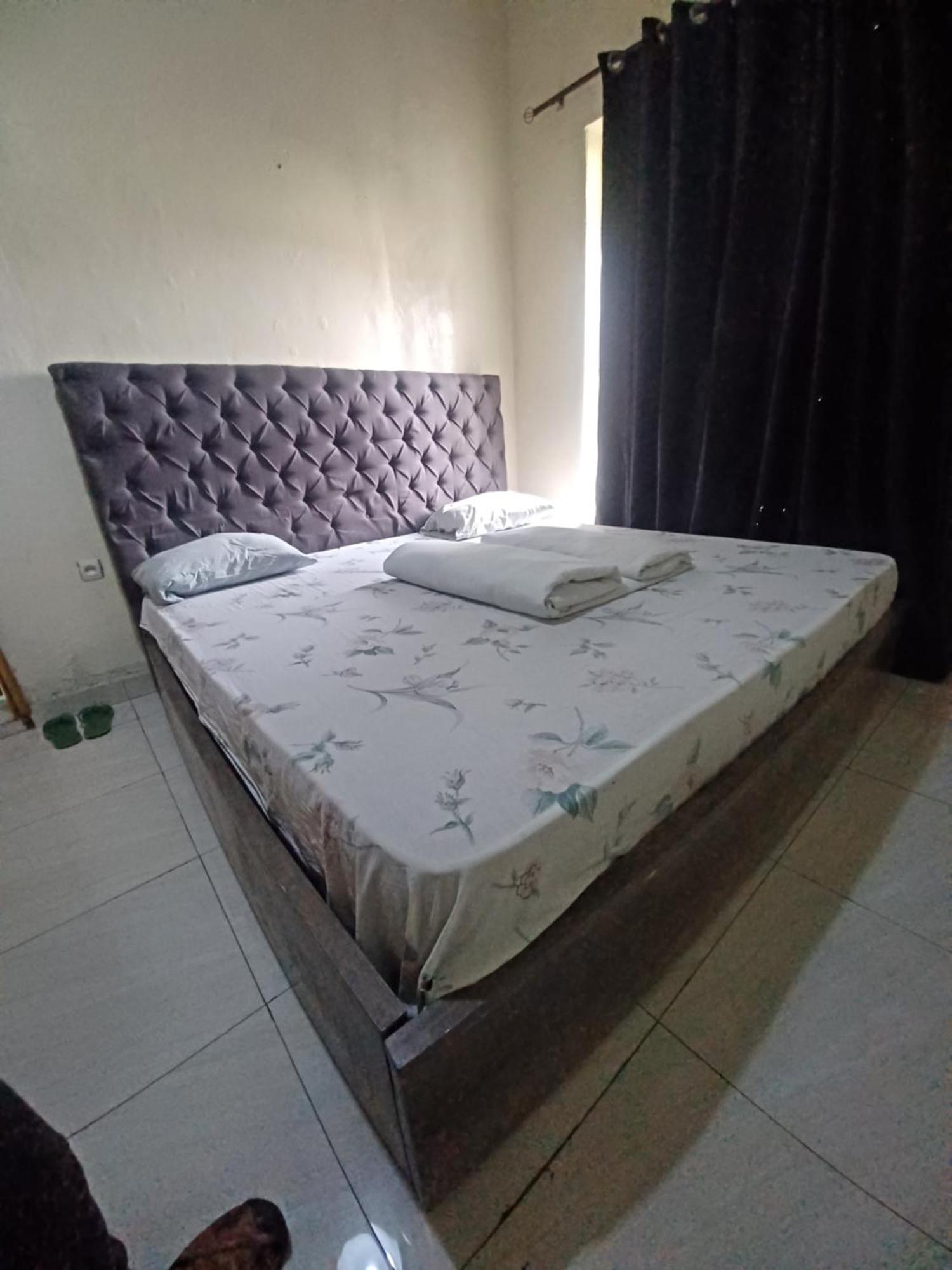 Ignite Guest House Gisenyi Extérieur photo